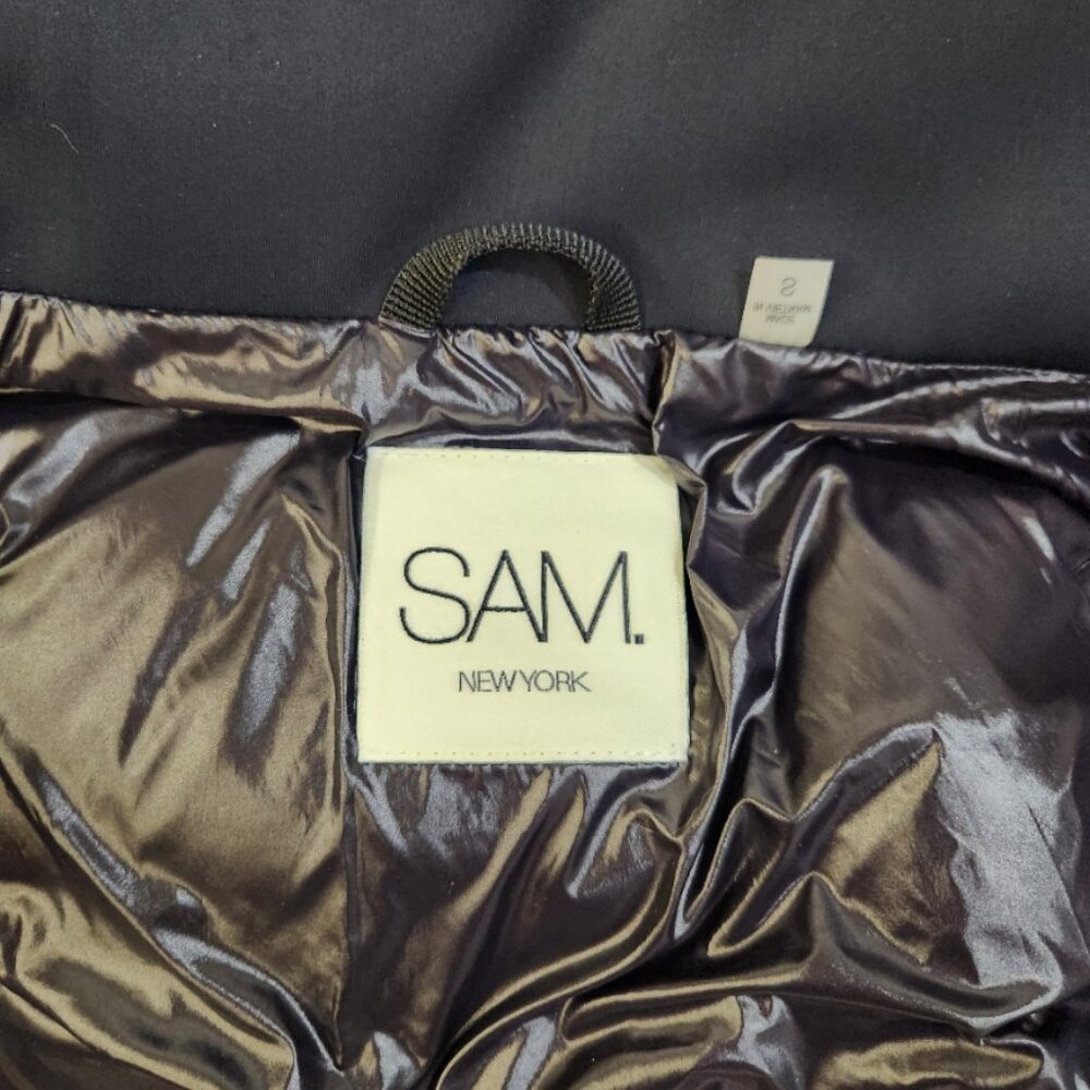 💥HOT ITEM!💥SAM. Bungalow Puffer Jacket in Glossy Metallic Silver - Picture 15 of 16
